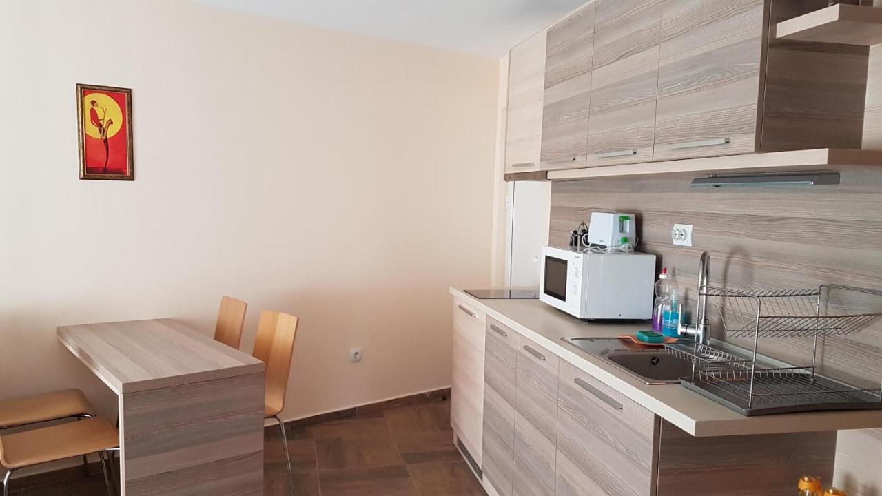 Apartamento Къщата С Чешмата Veliko Tárnovo Exterior foto